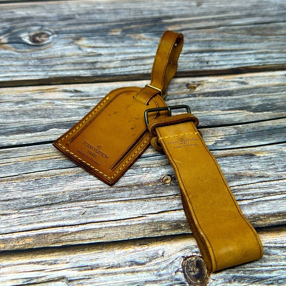 Authentic Louis Vuitton Luggage Tag and Poignet Set​​​